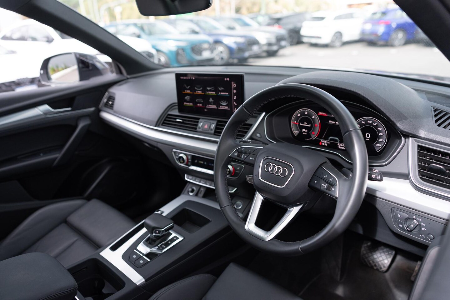 Image about Audi Q5 Sport 40 TDI quattro S tronic