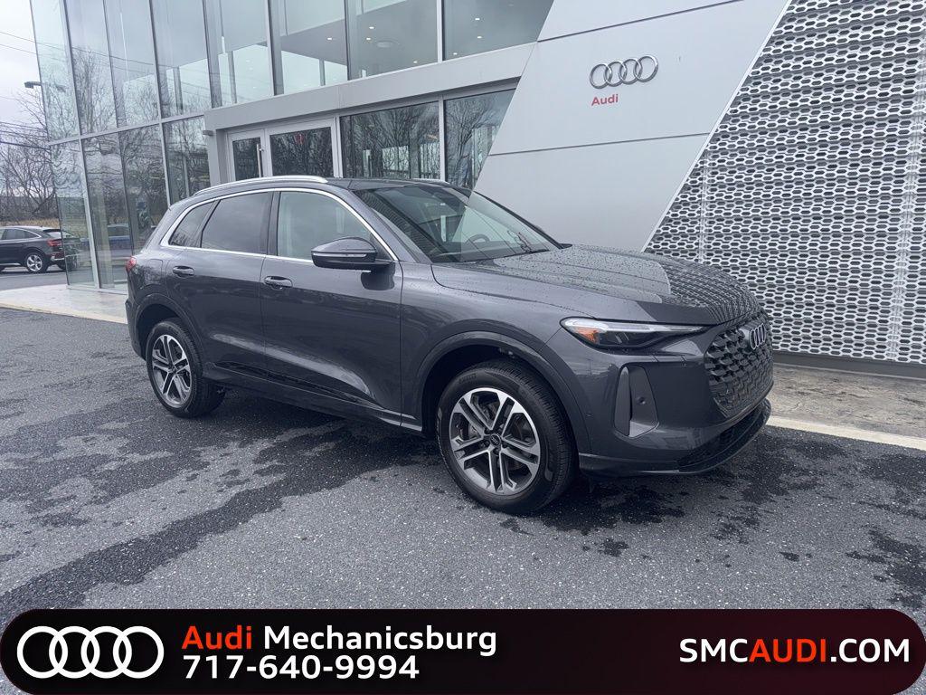 2025 Audi Q5 40 Premium Plus's photo