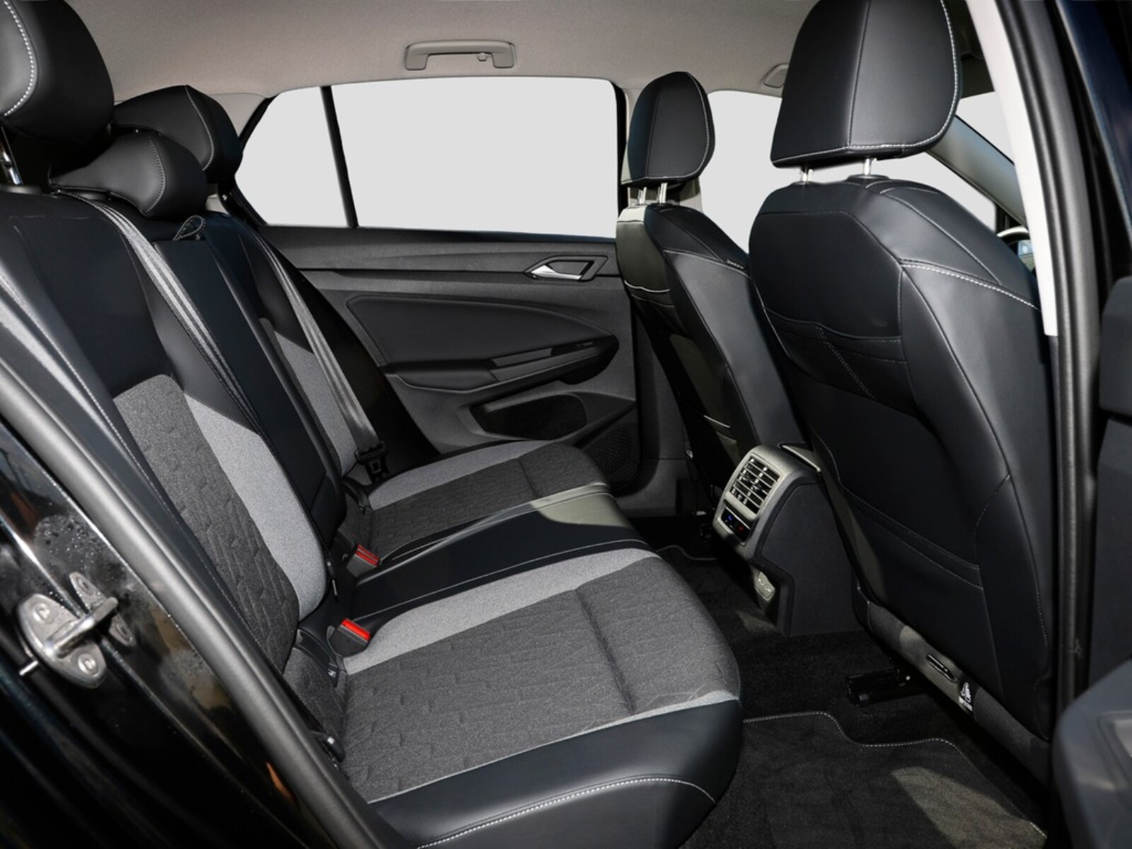 Volkswagen Golf – Bild 12