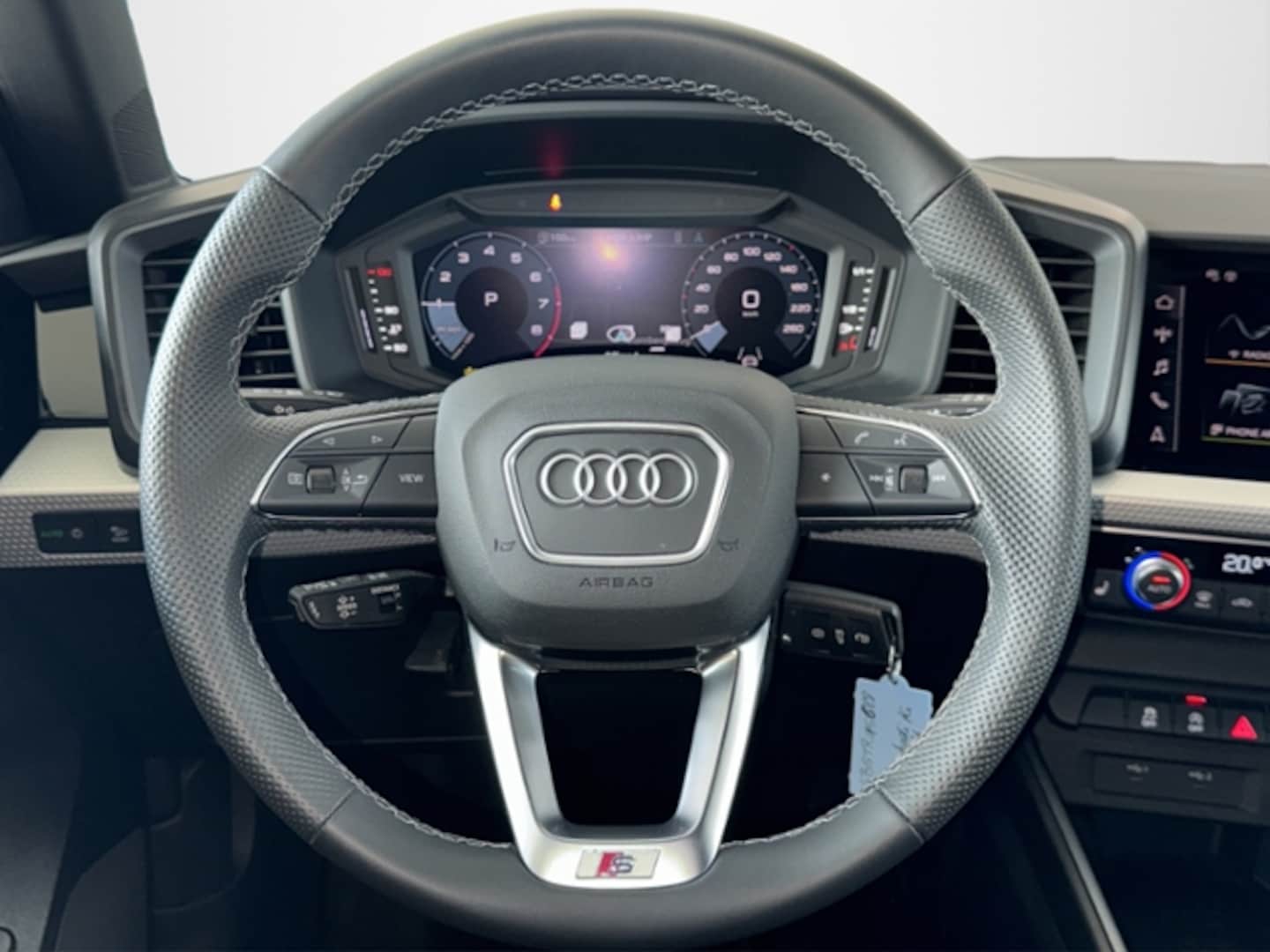 Bild über Audi A1 Sportback S line 25 TFSI S tronic - für weitere Informationen kontaktieren Sie den Audi Partner