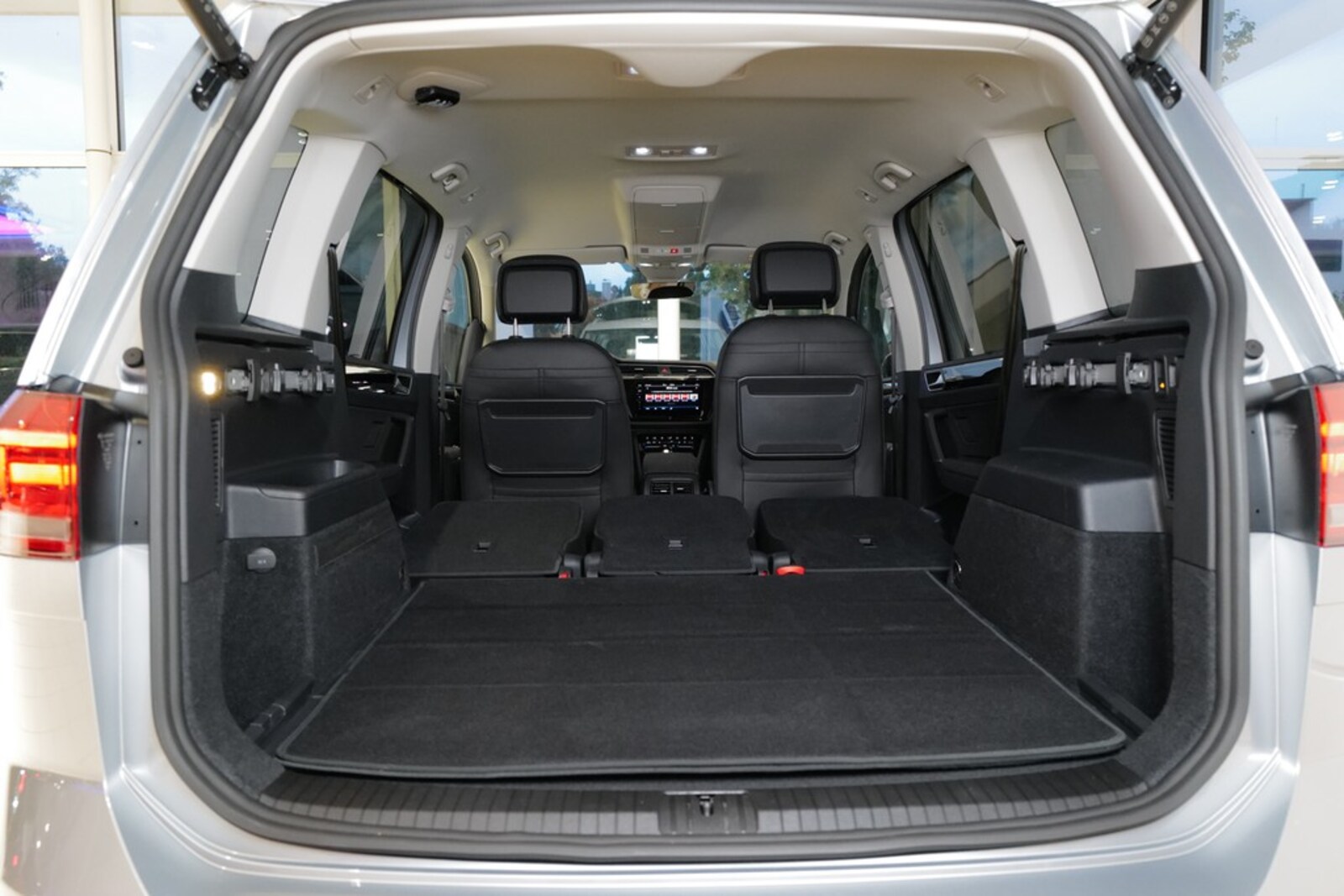 Volkswagen Touran – Bild 9
