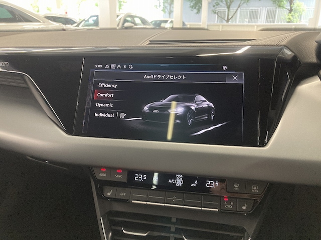 Audi e-tron GT e-tron GT quattro kW for more details contact your dealer
