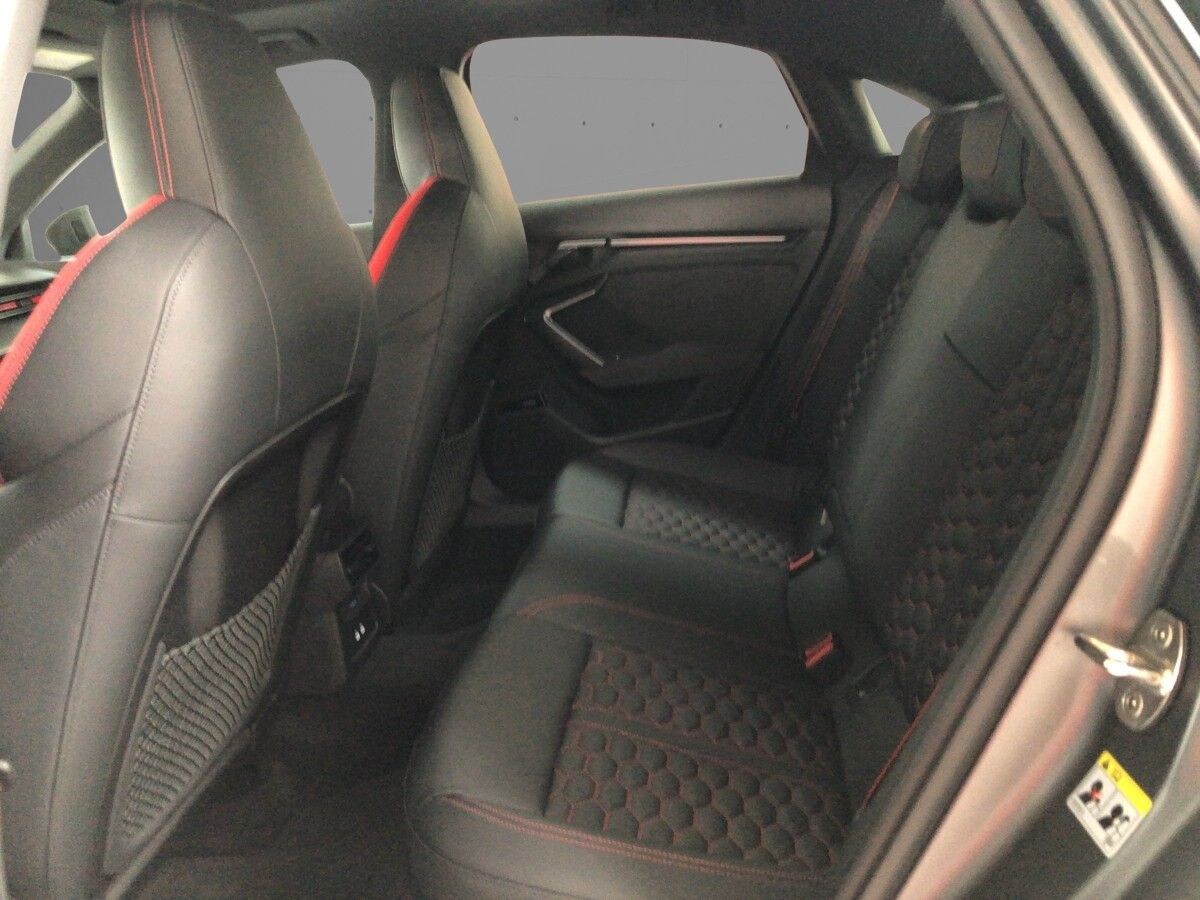 Image about Audi RS 3 Limousine TFSI quattro S tronic