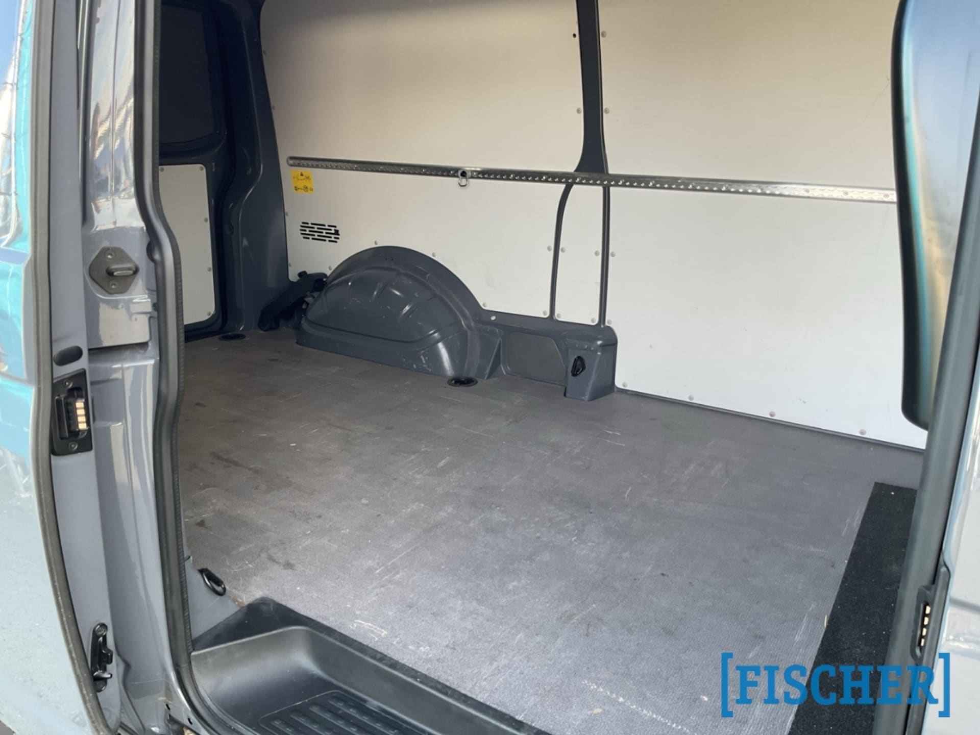 Volkswagen T6.1 Transporter Kasten langer Radstand