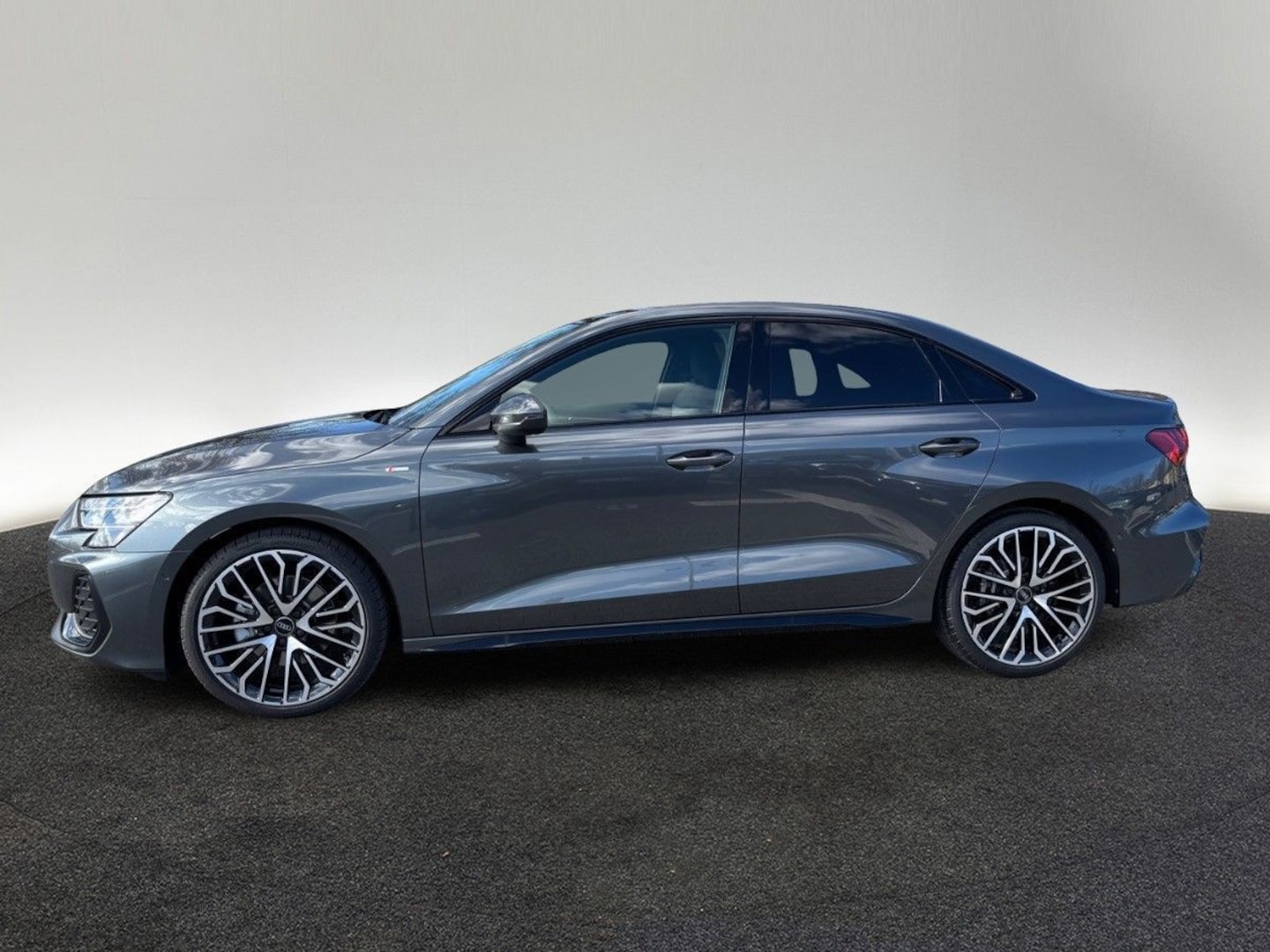 Bild über Audi A3 Limousine TFSI 110 kW S tronic - für weitere Informationen kontaktieren Sie den Audi Partner