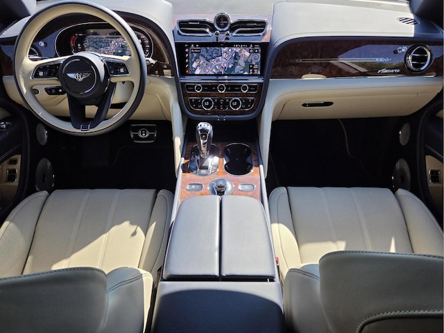 2025 Bentley Bentayga