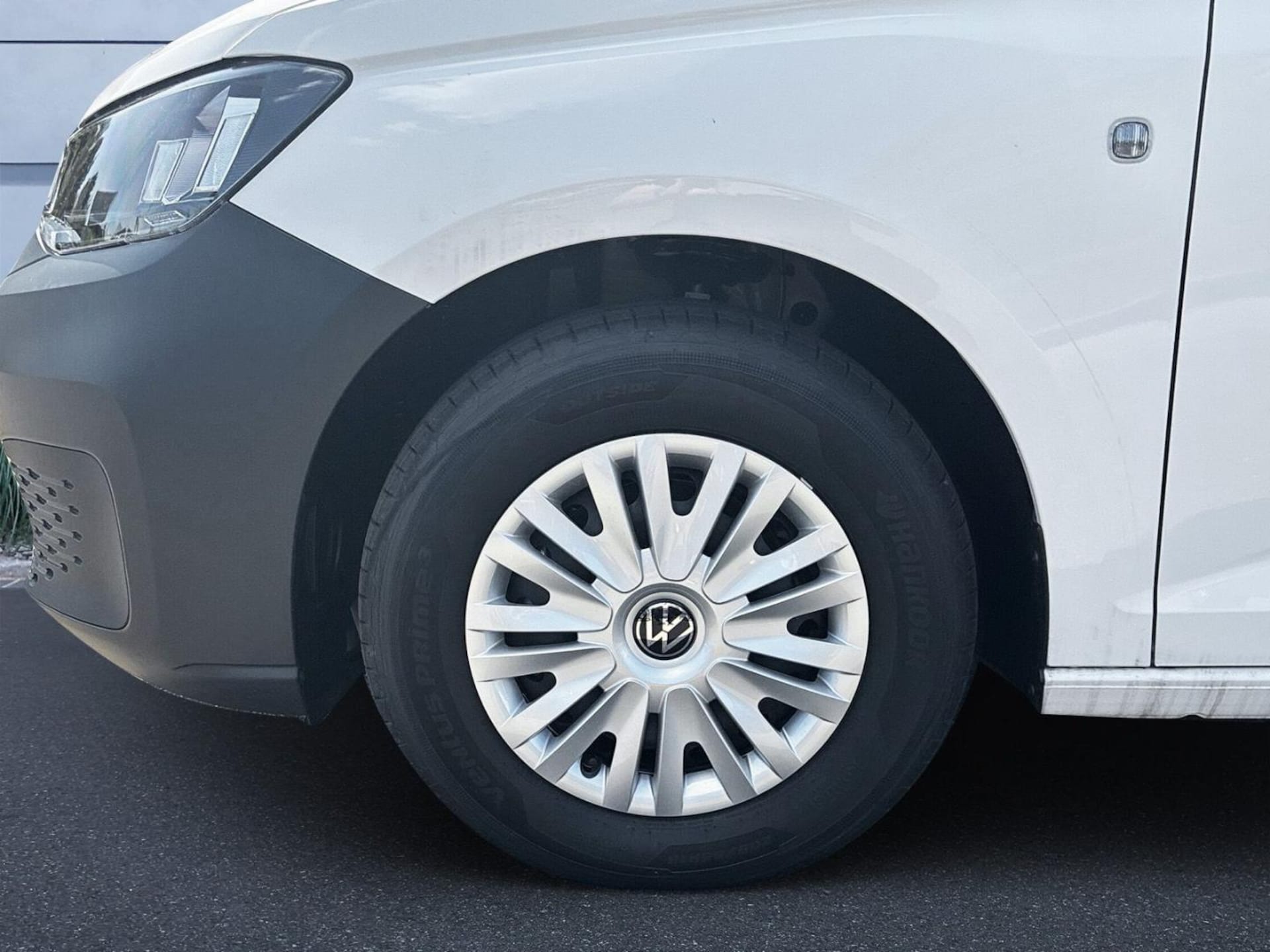 Volkswagen Caddy Basis-Modell