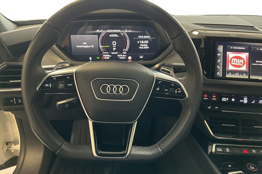 Bild som visar&nbsp;Audi e-tron GT&nbsp;e-tron GT quattro 350,00 kW - för mer information kontakta din Audi Partner