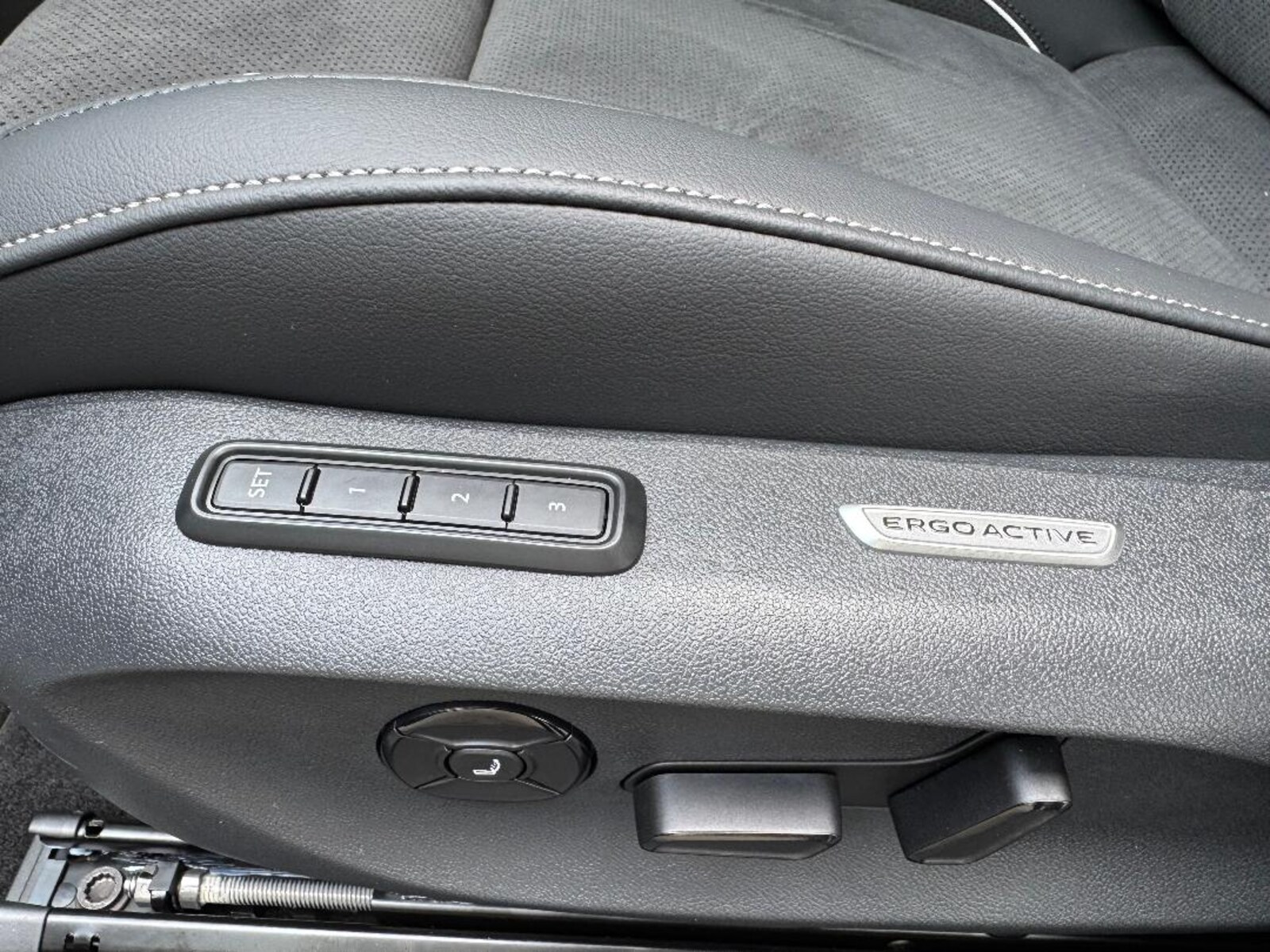 Volkswagen Passat – Bild 10