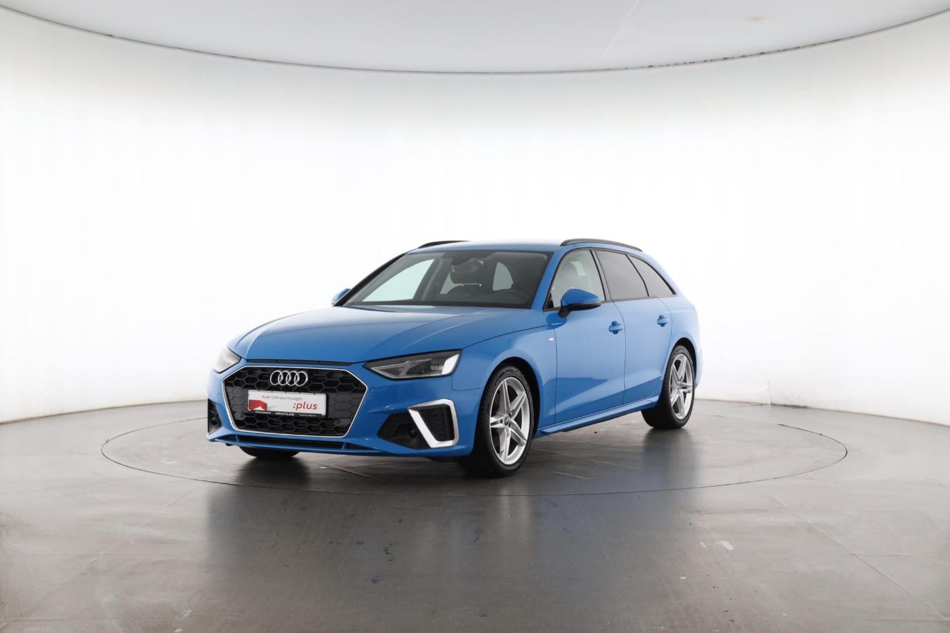 Audi A4 Avant S line