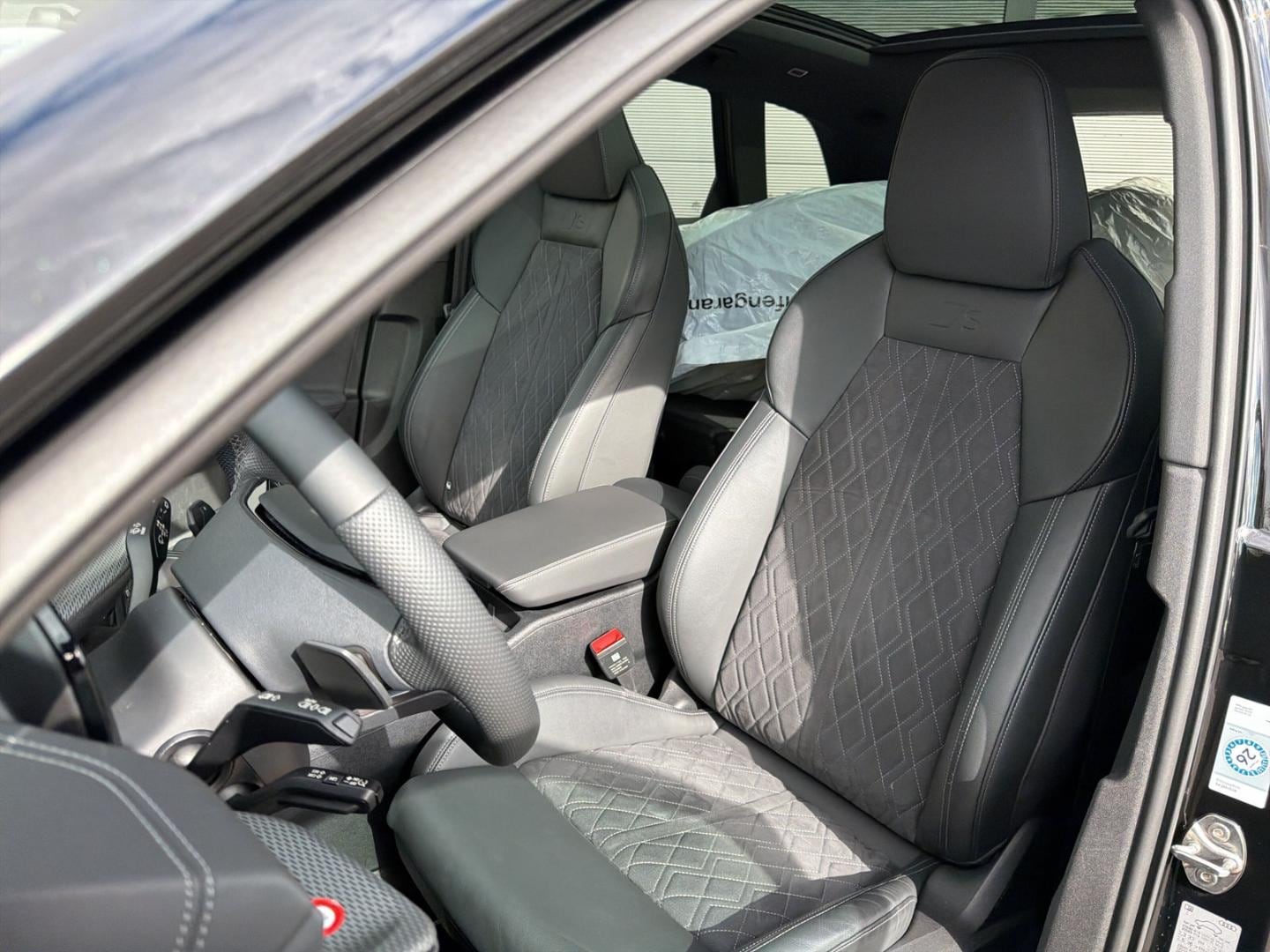 Bild über Audi Q5 SUV TDI quattro 150 kW S tronic - für weitere Informationen kontaktieren Sie den Audi Partner