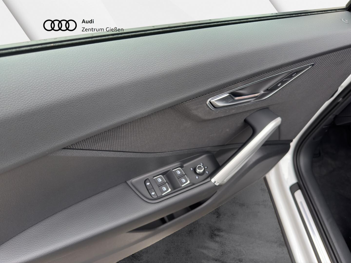 Bild über Audi Q2 30 TFSI Schaltgetriebe - für weitere Informationen kontaktieren Sie den Audi Partner