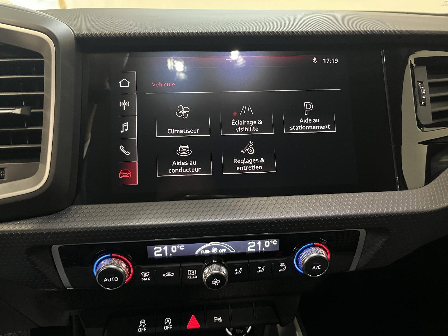 Image about Audi A1 Sportback Design 30 TFSI 85 kW (116 ch) 6 vitesses