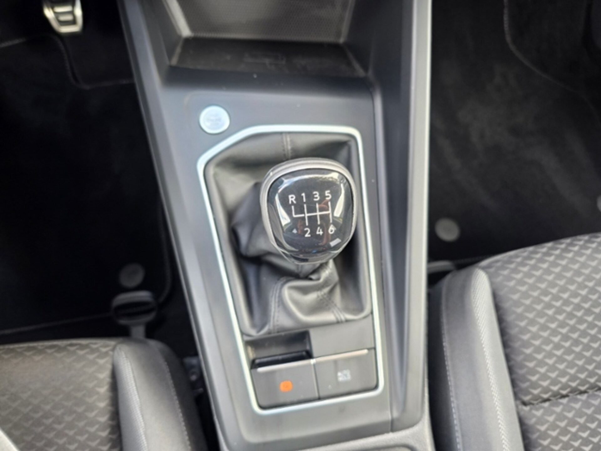 Volkswagen Golf Active