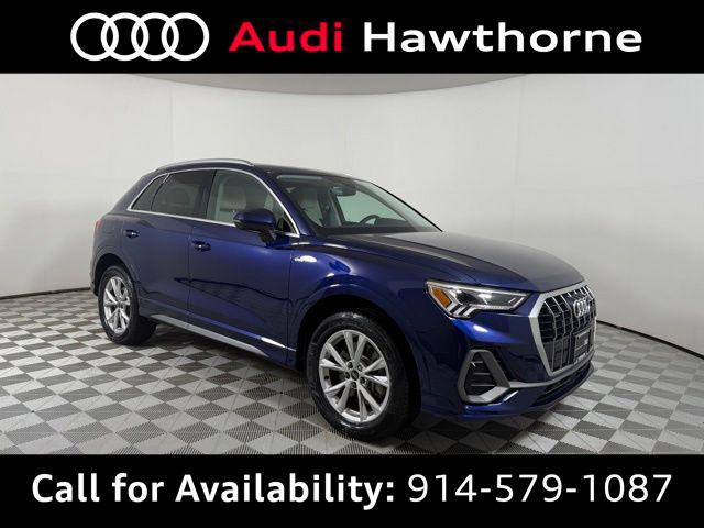 2023 Audi Q3 45 TFSI S Line Premium quattro's photo