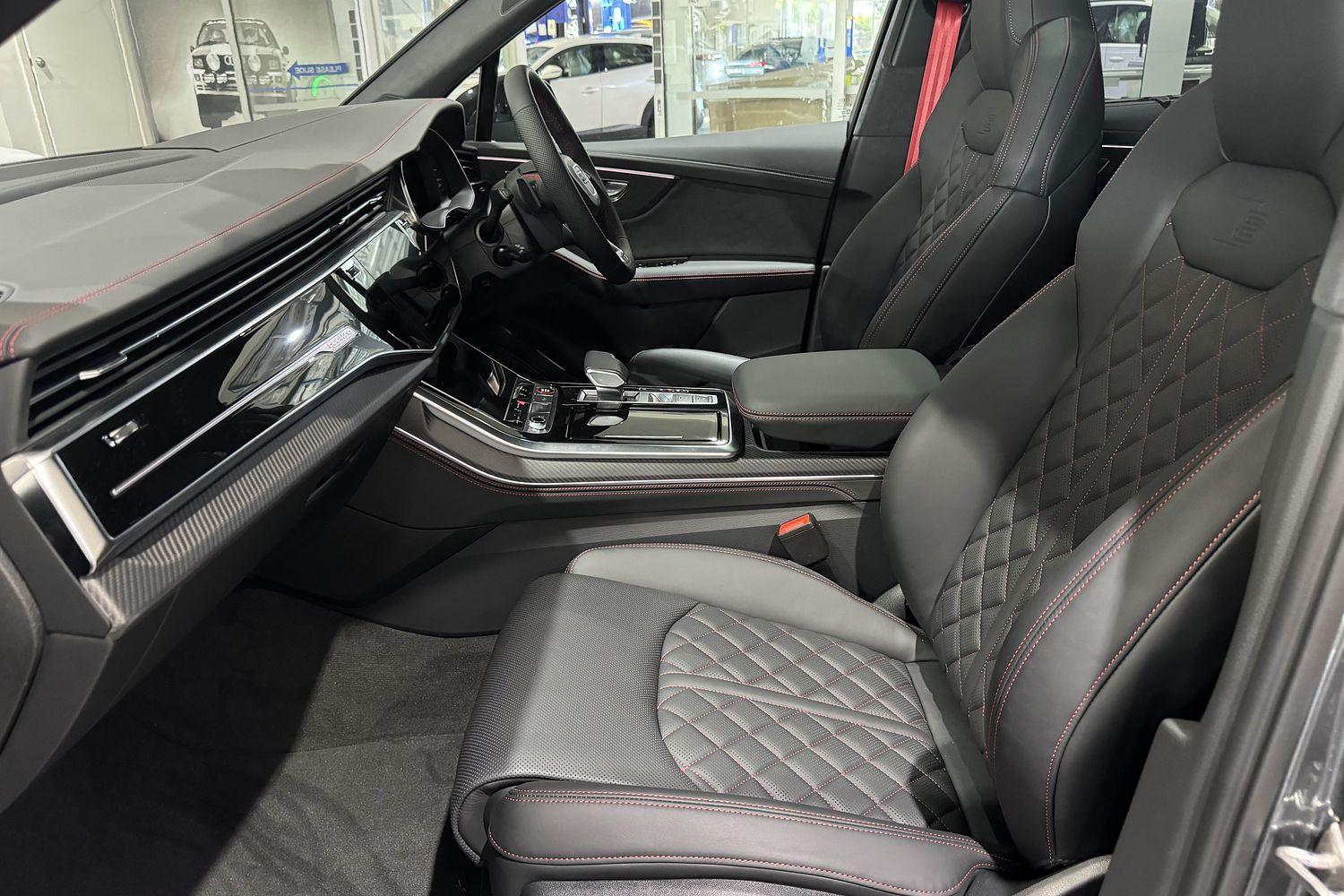 Image about Audi SQ7 SQ7 SUV TFSI 373 kW tiptronic