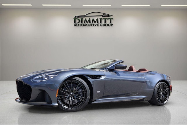 2021 Aston Martin DBS