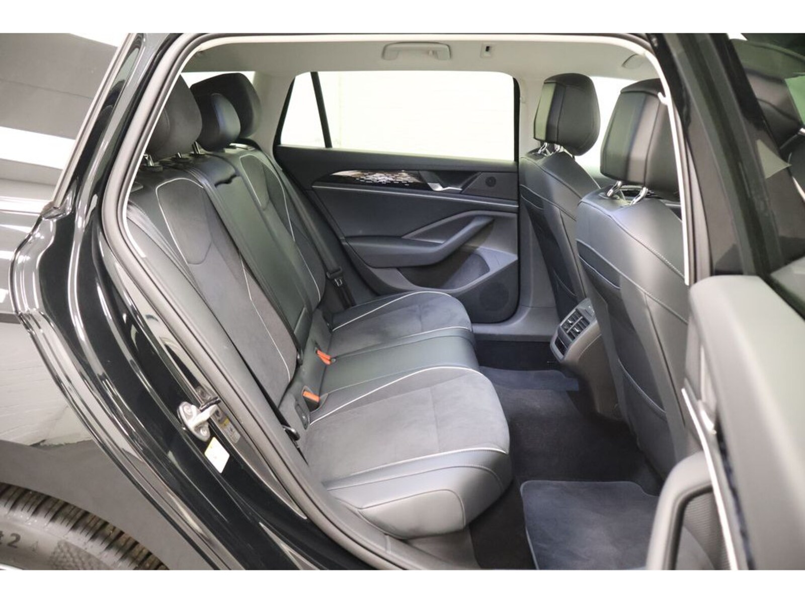 Volkswagen Passat – Bild 23