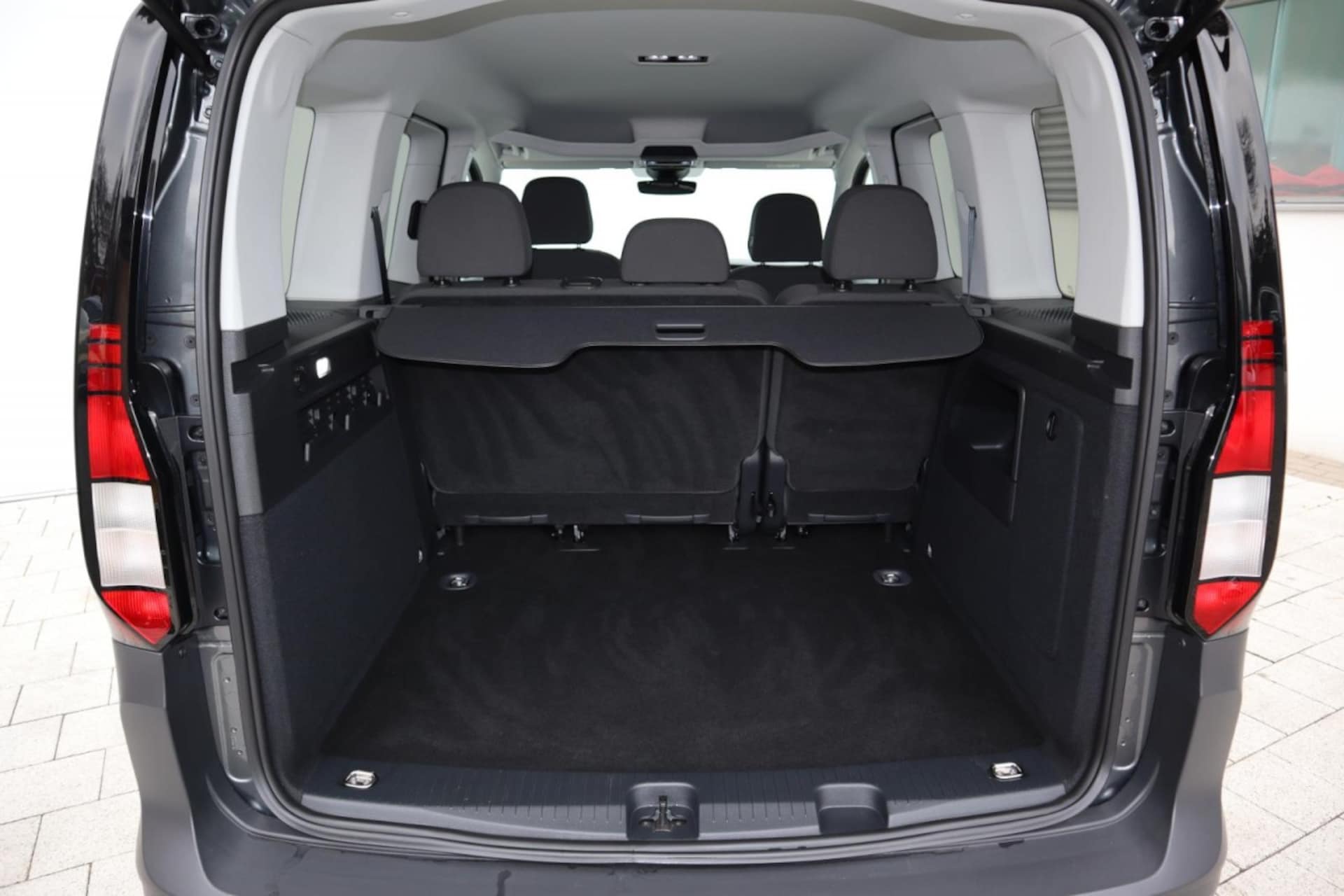 Volkswagen Caddy Basis-Modell