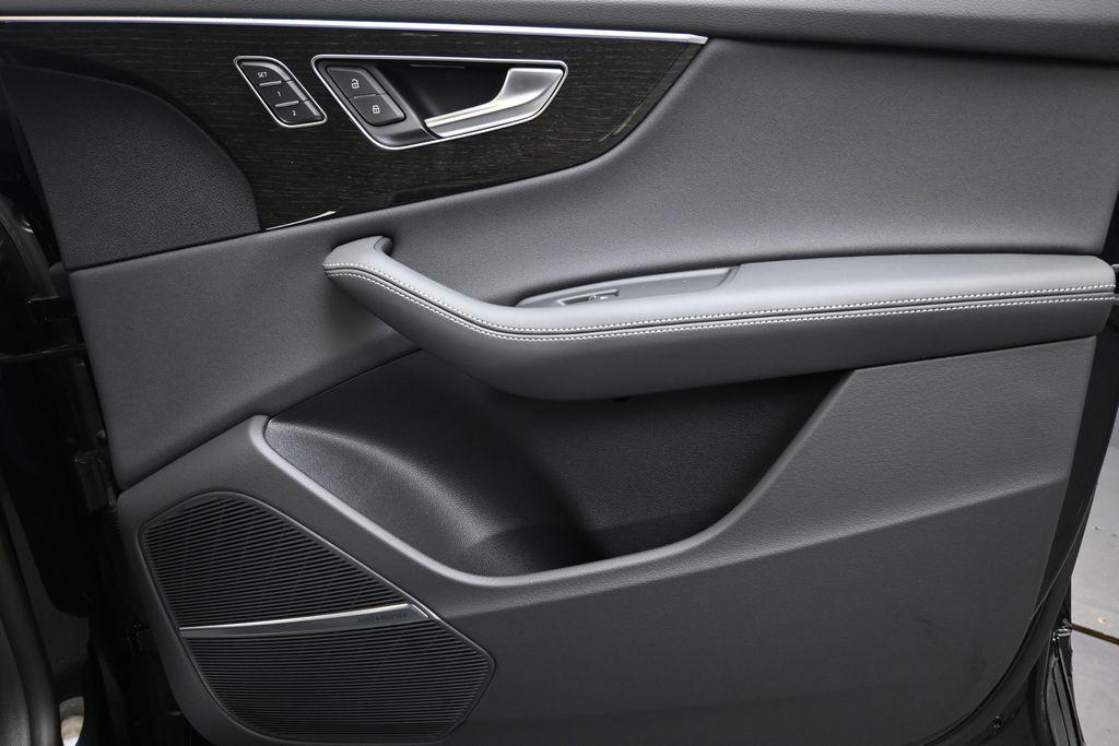 2026 Audi Q8 Prestige - Photo 11
