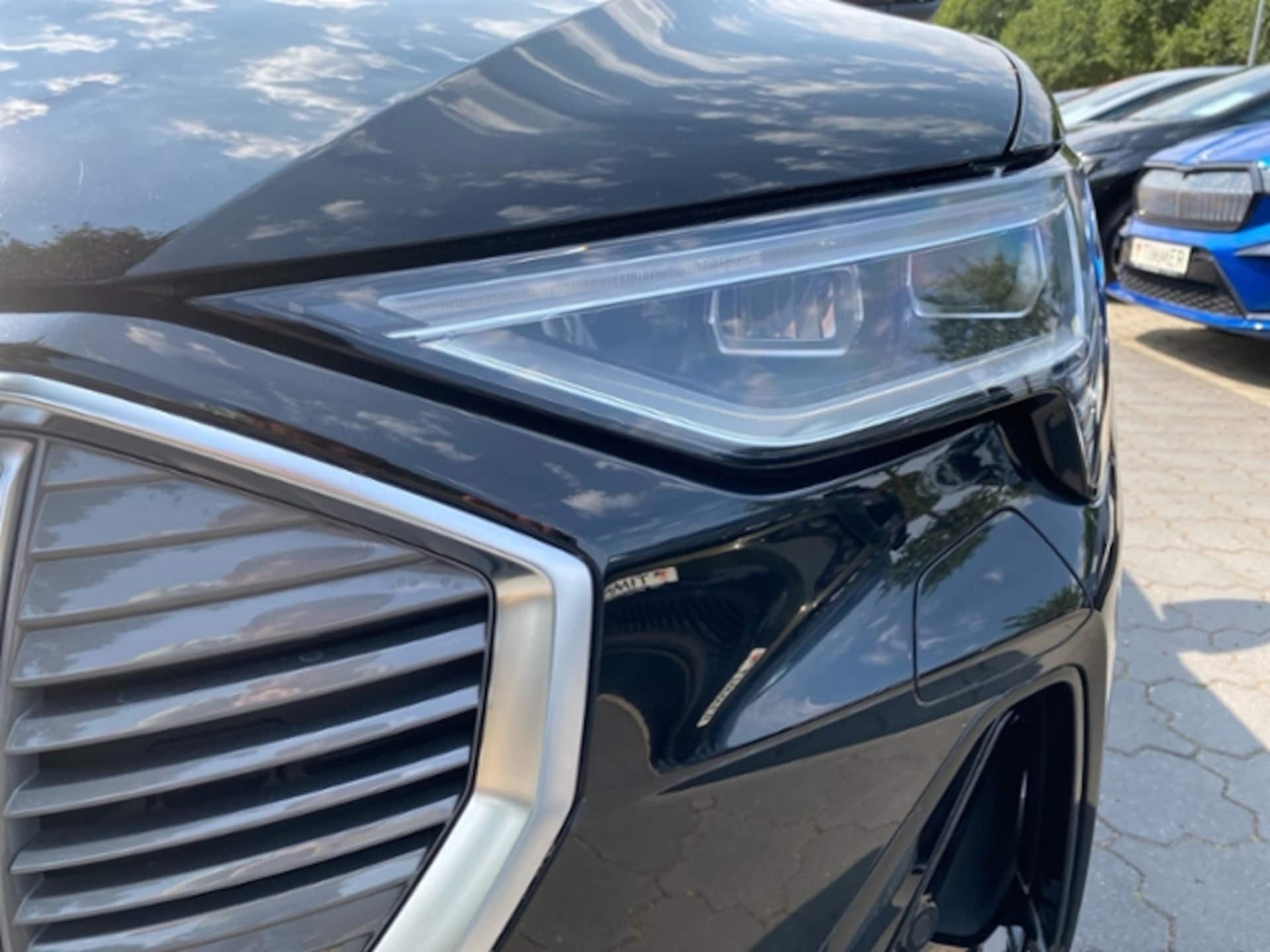 Audi e-tron S line