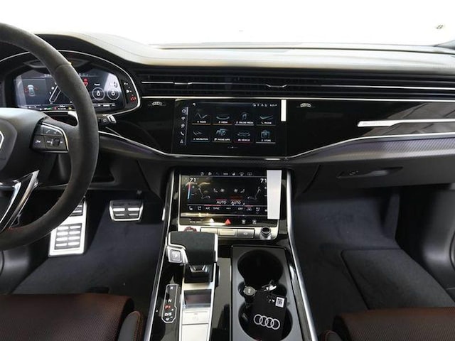 2026 Audi RS Q8 SUV performance