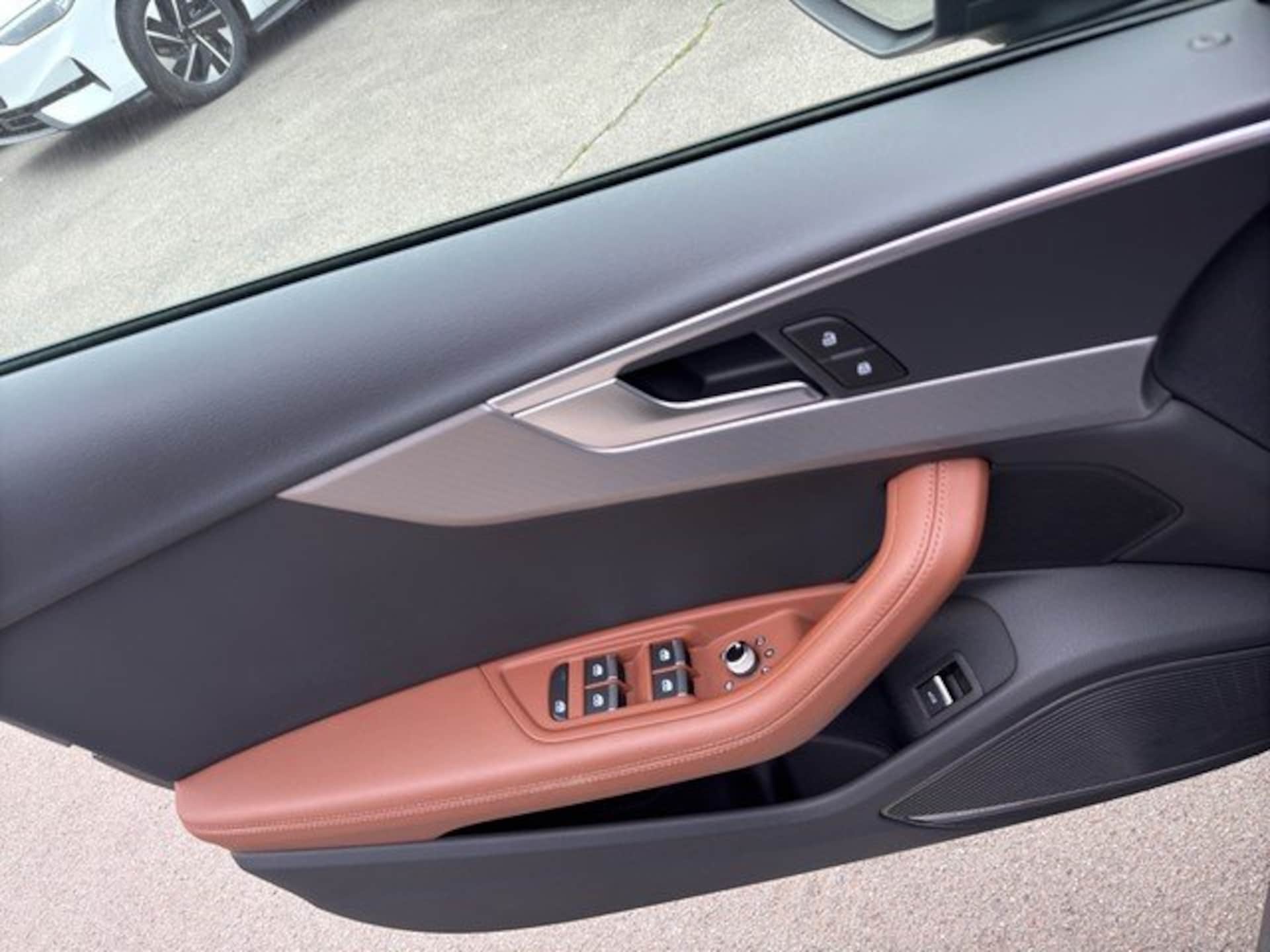 Audi A4 Avant S line