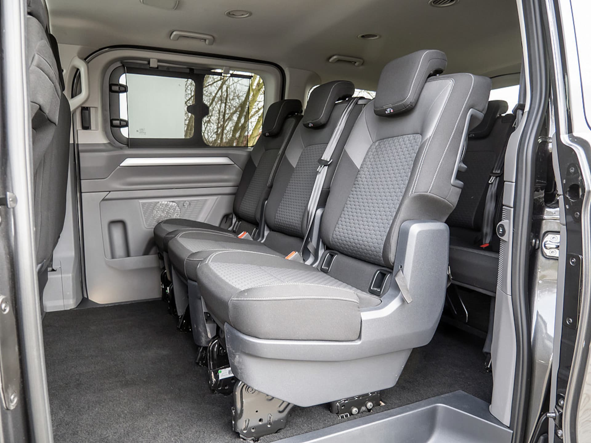 Volkswagen Caravelle Style
