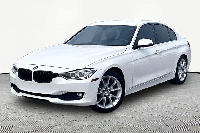 2015 BMW 3 Series 320i Sedan's photo