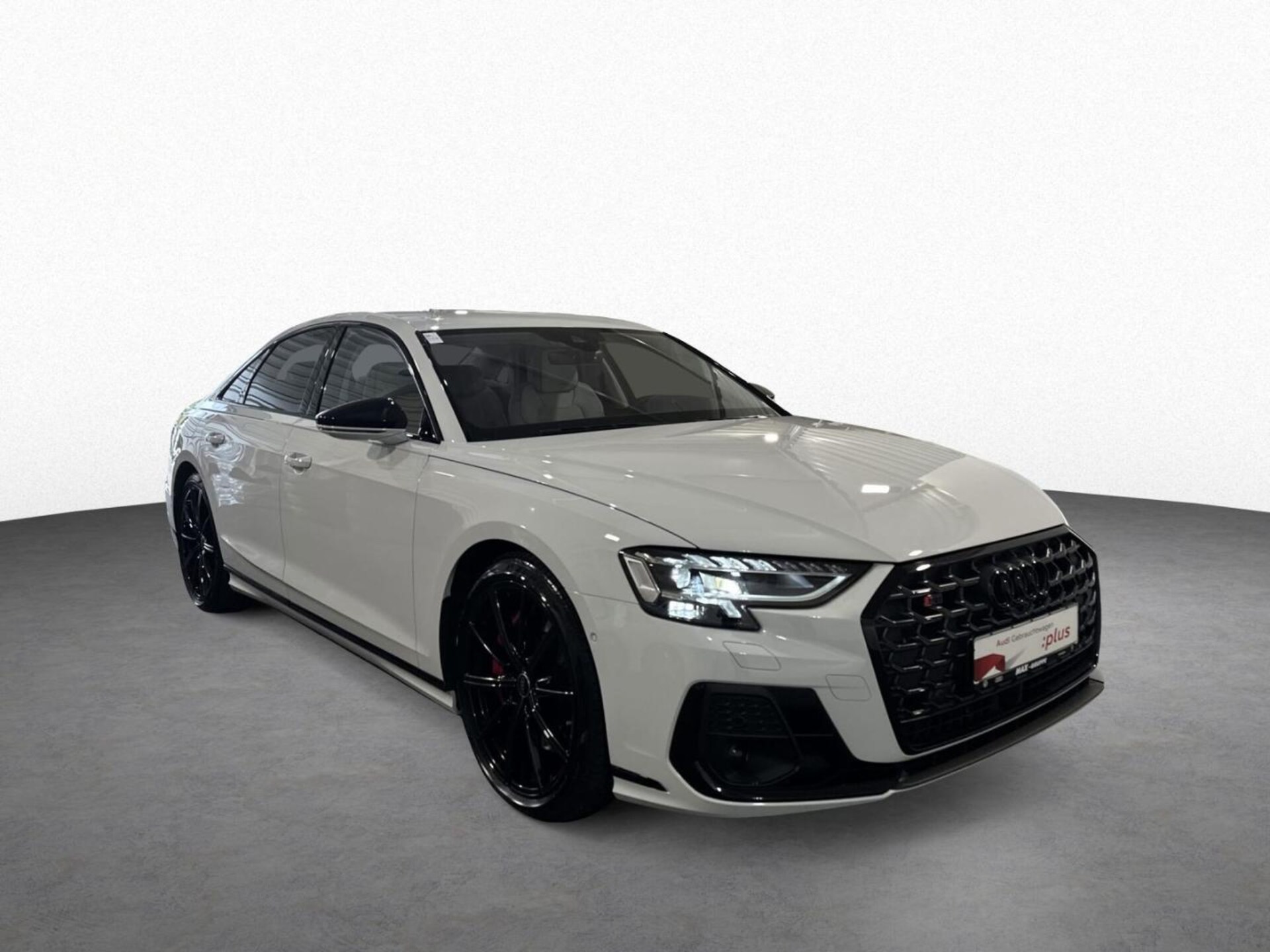 Audi S8
