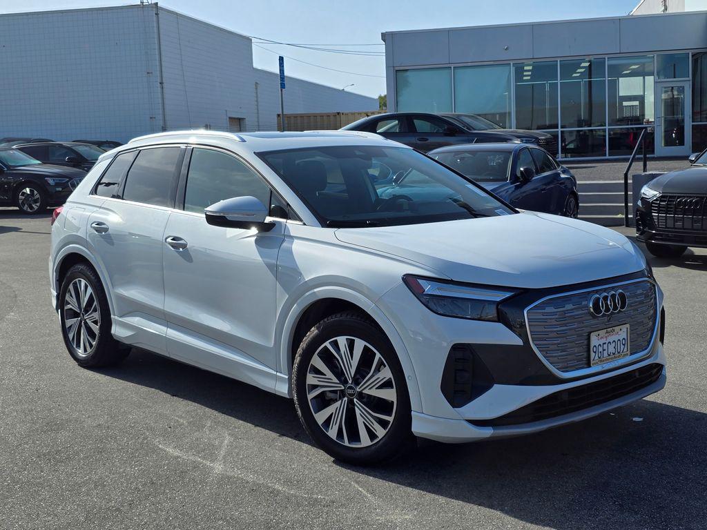2023 Audi Q4 e-tron 40 Premium Plus's photo