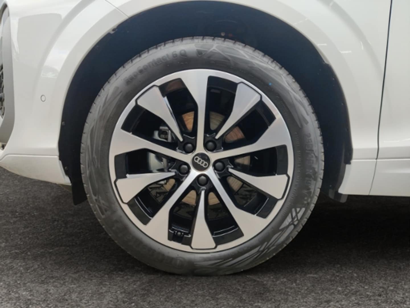 Bild über Audi Q3 SUV TFSI 110 kW S tronic - für weitere Informationen kontaktieren Sie den Audi Partner
