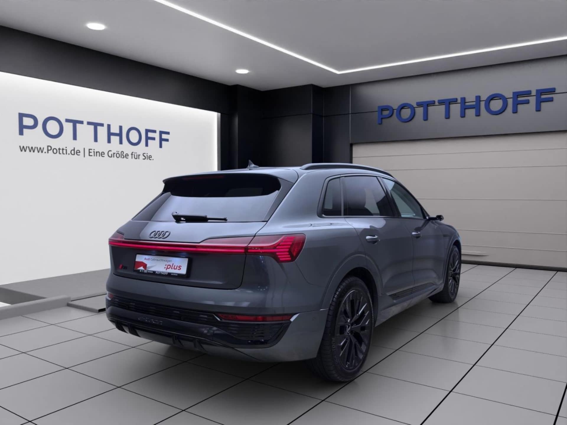 Audi Q8 e-tron S line