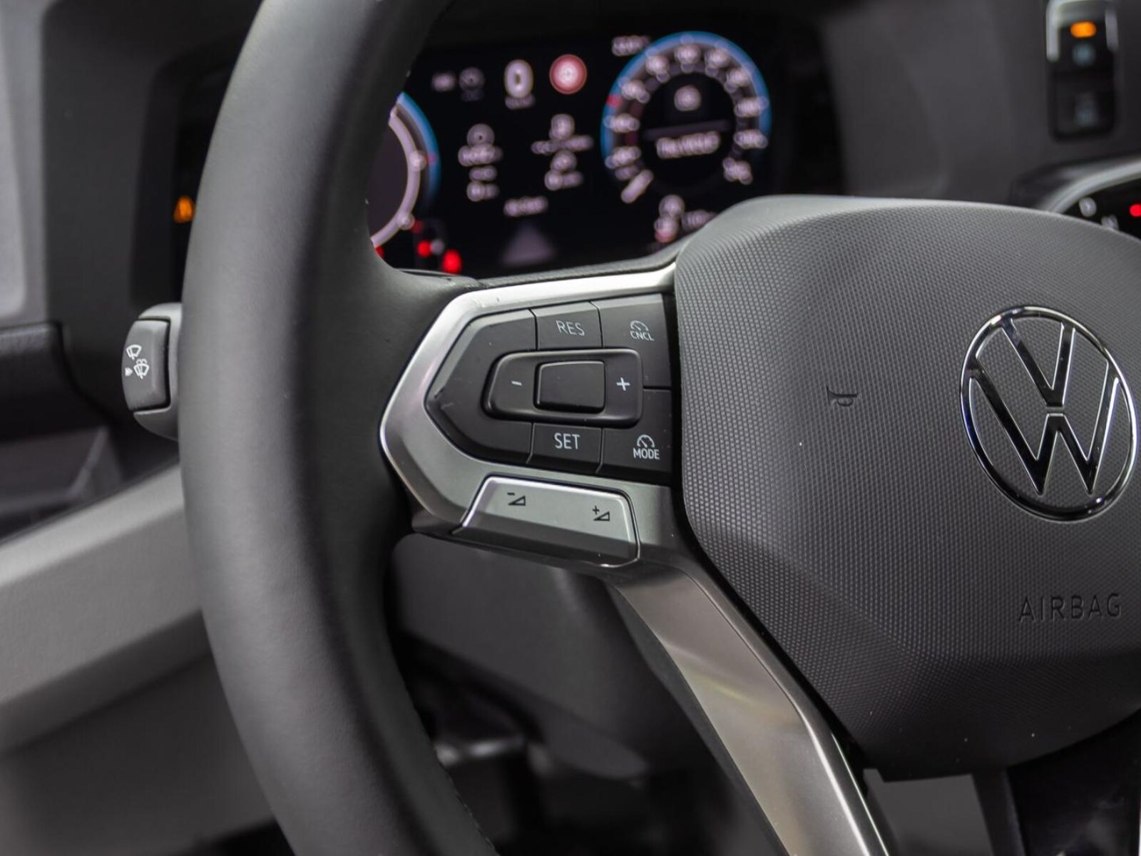 Volkswagen Crafter Kasten mittlerer Radstand – Bild 12