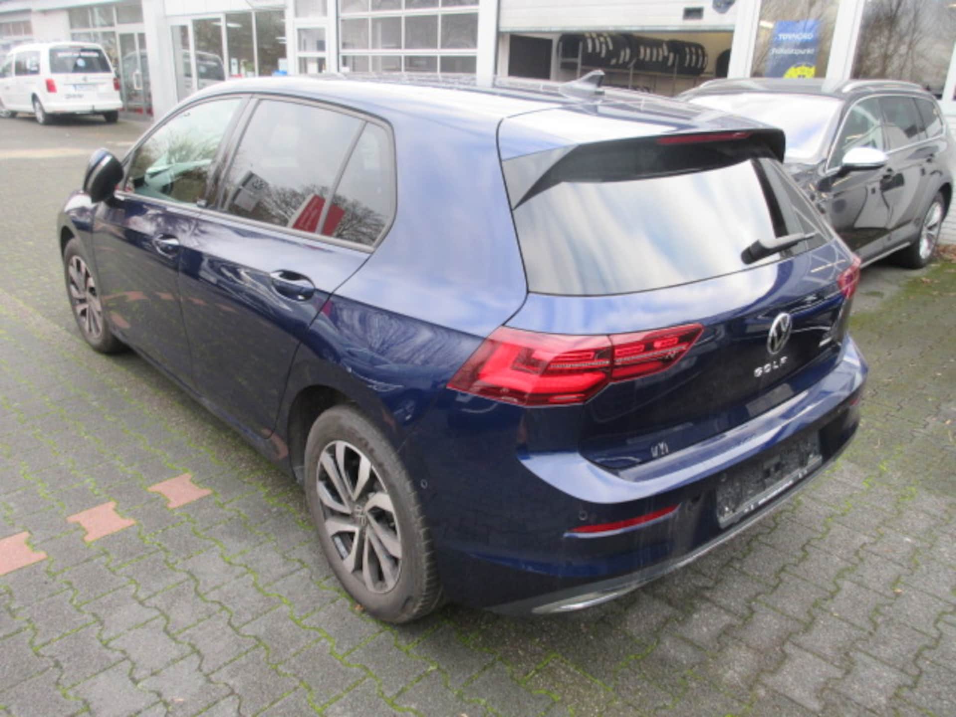 Volkswagen Golf Life