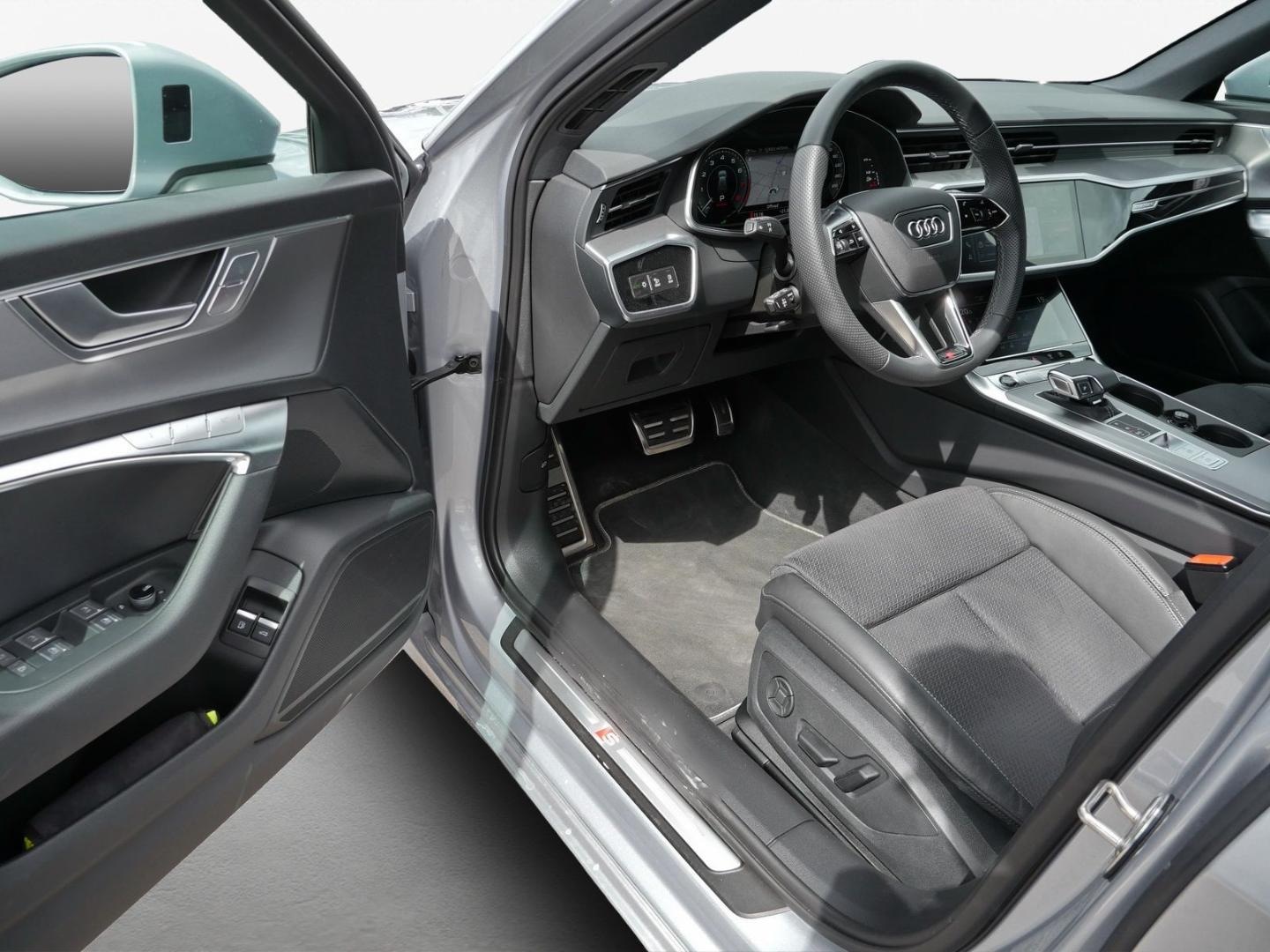 Bild über Audi A6 Avant TFSI e S line 55 TFSI e quattro S tronic - für weitere Informationen kontaktieren Sie den Audi Partner