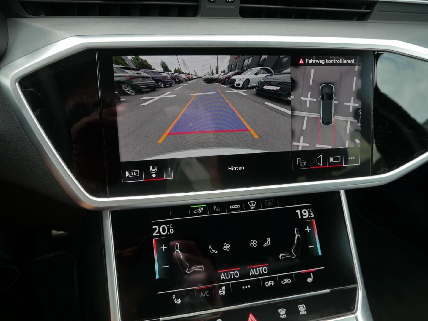 Bild über Audi A6 Avant TFSI e S line 55 TFSI e quattro S tronic - für weitere Informationen kontaktieren Sie den Audi Partner