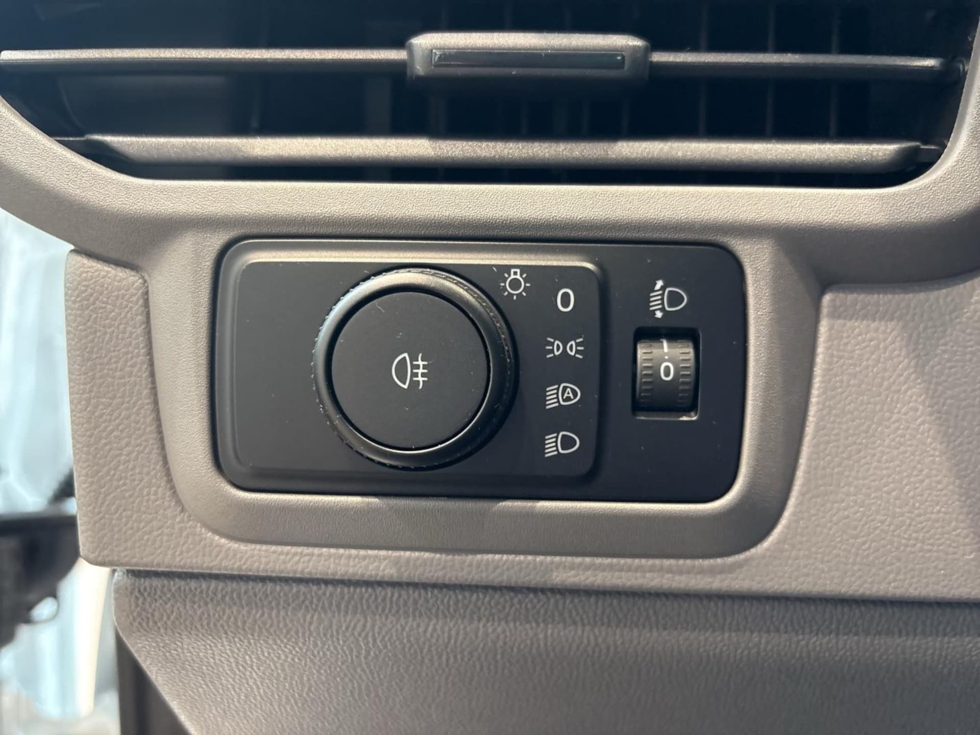 Volkswagen Transporter Kasten kurzer Radstand