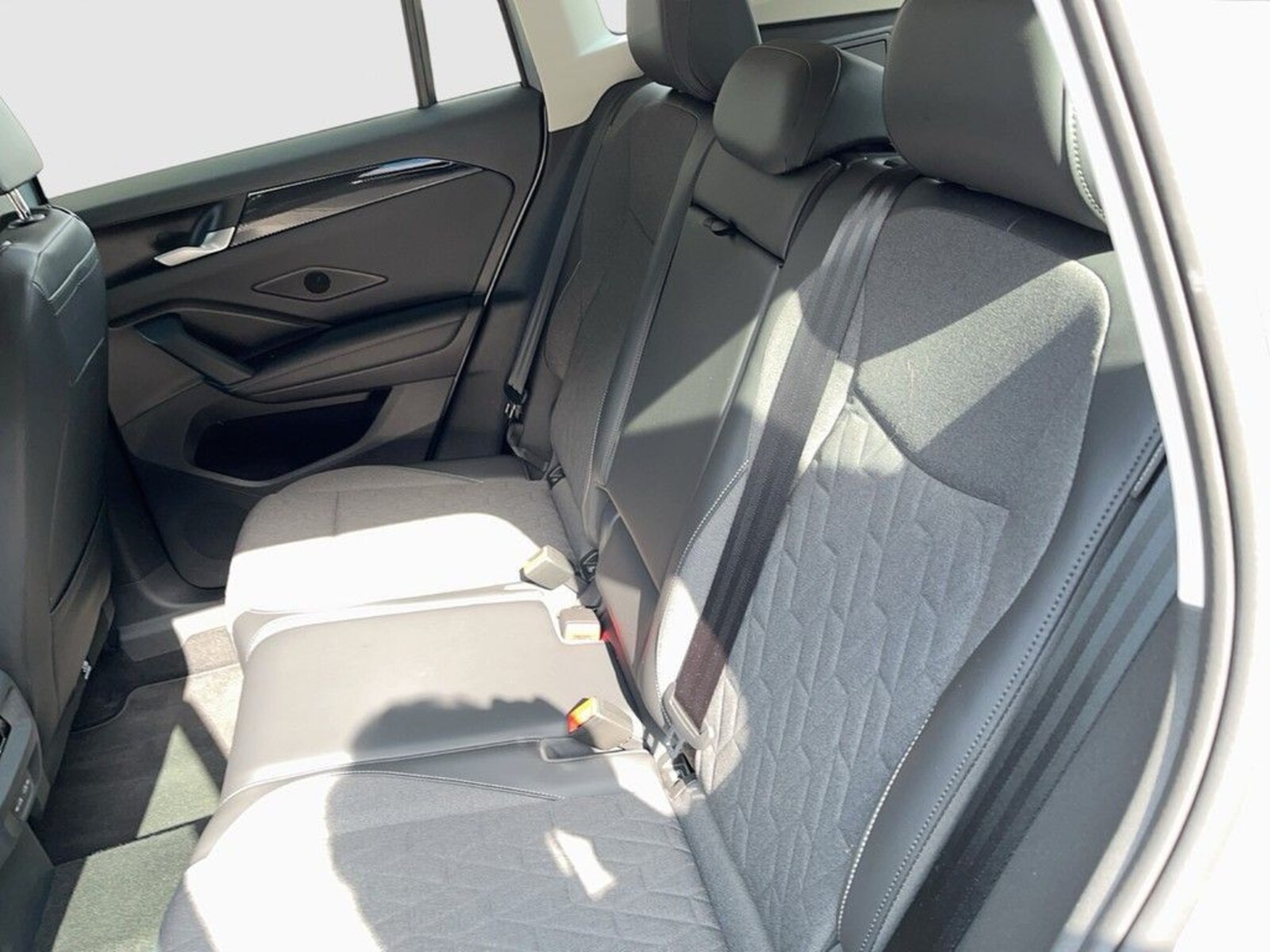 Volkswagen Tiguan – Bild 8