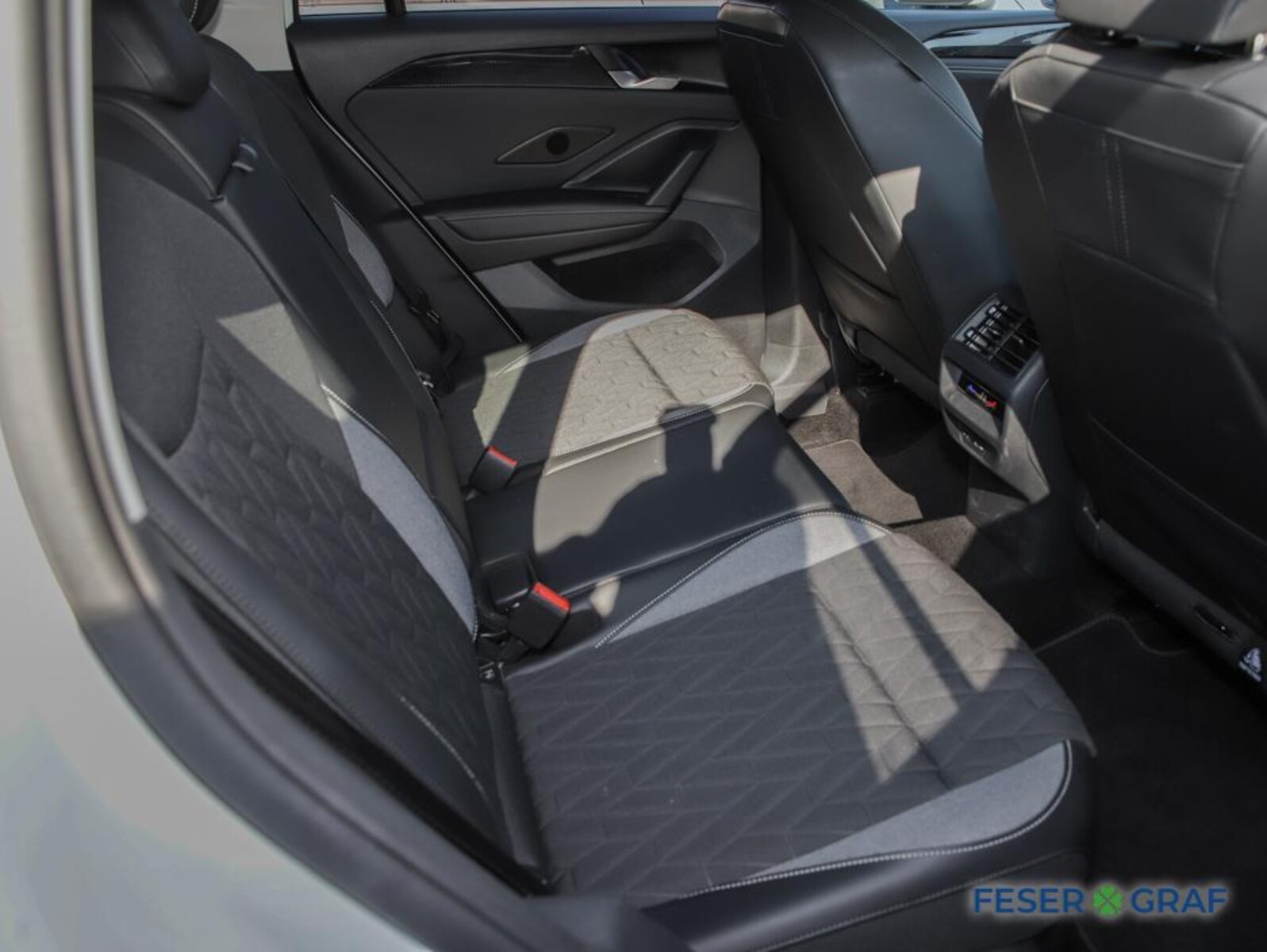 Volkswagen Tiguan – Bild 6