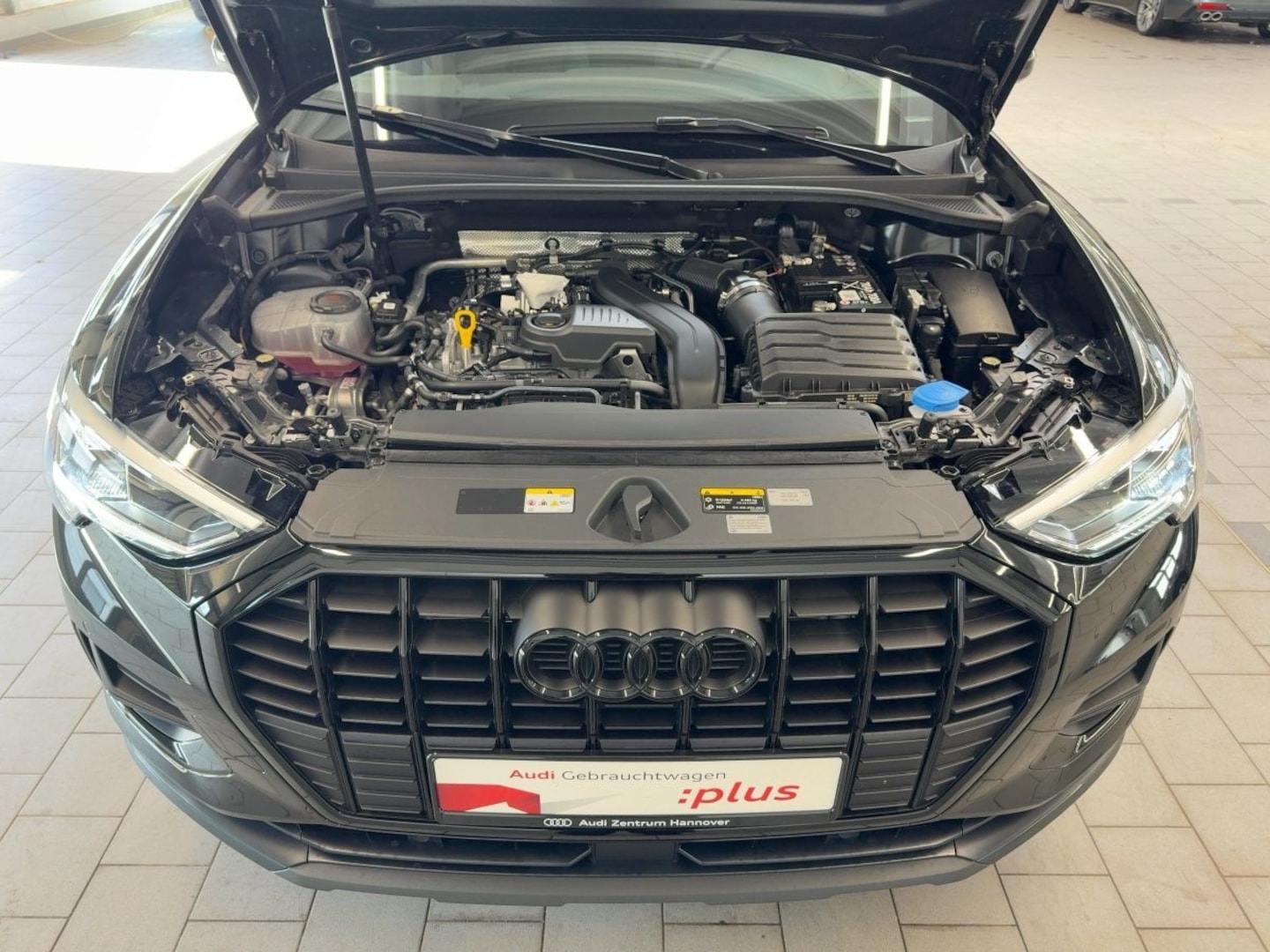 Bild über Audi Q3 advanced 35 TFSI S tronic - für weitere Informationen kontaktieren Sie den Audi Partner