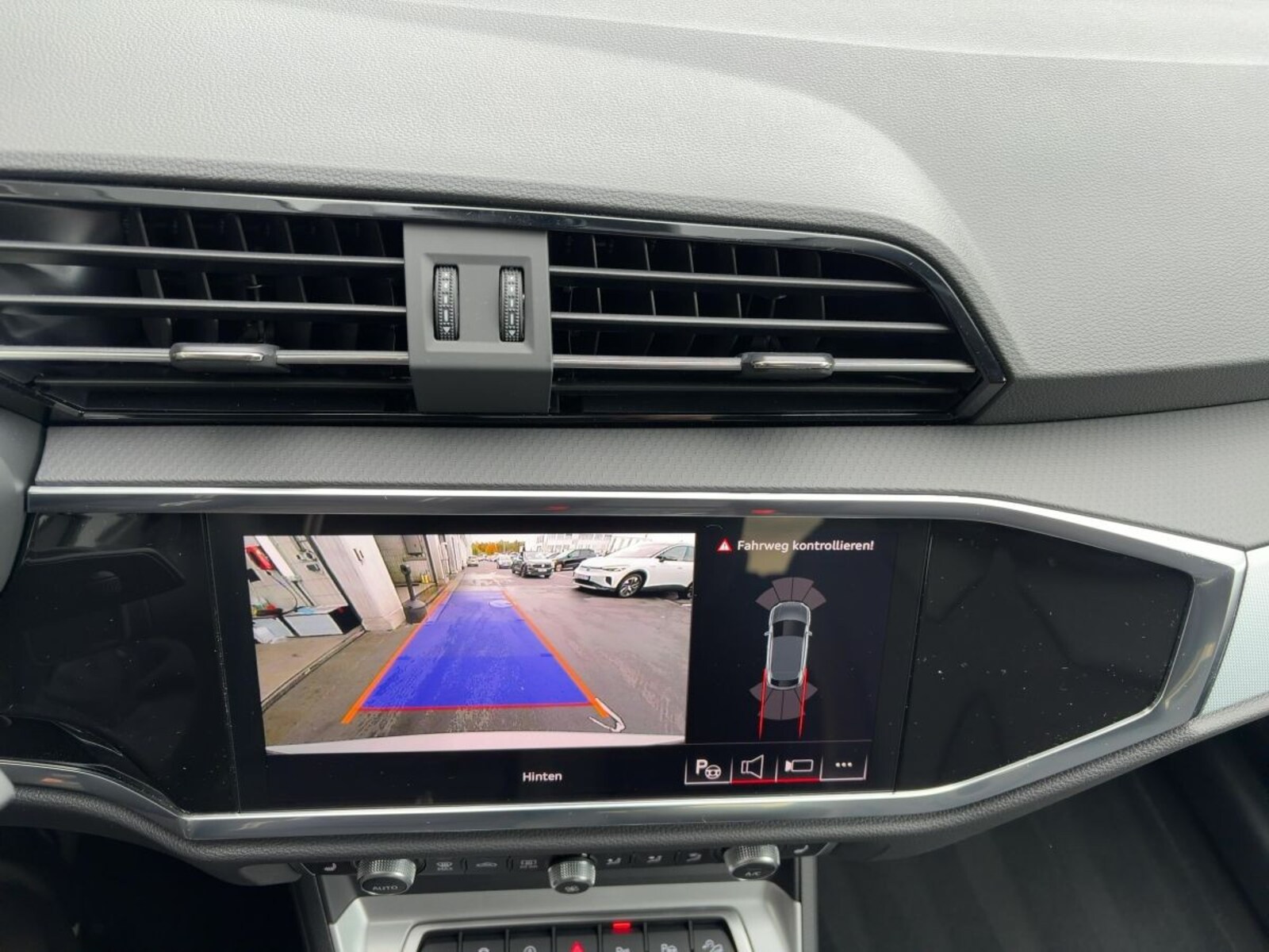Audi Q3 Sportback – Bild 16