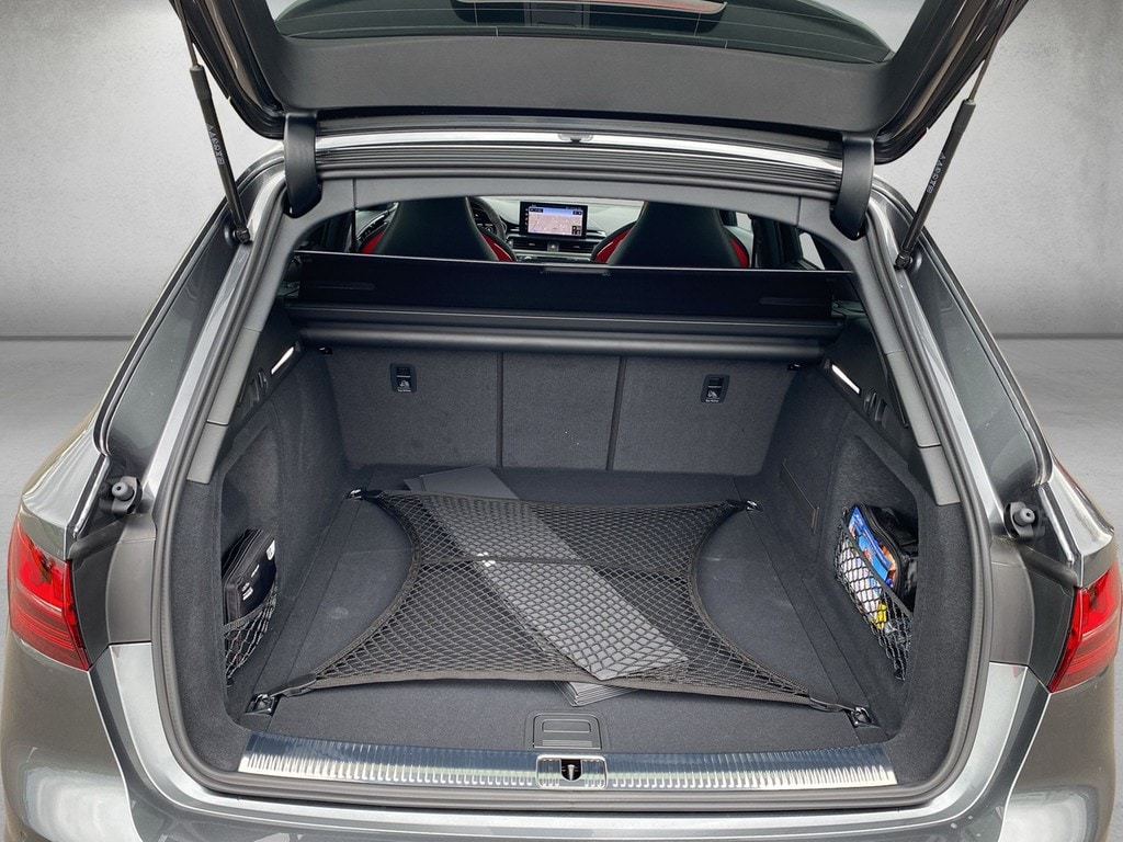 Image about Audi RS 4 Avant TFSI quattro tiptronic