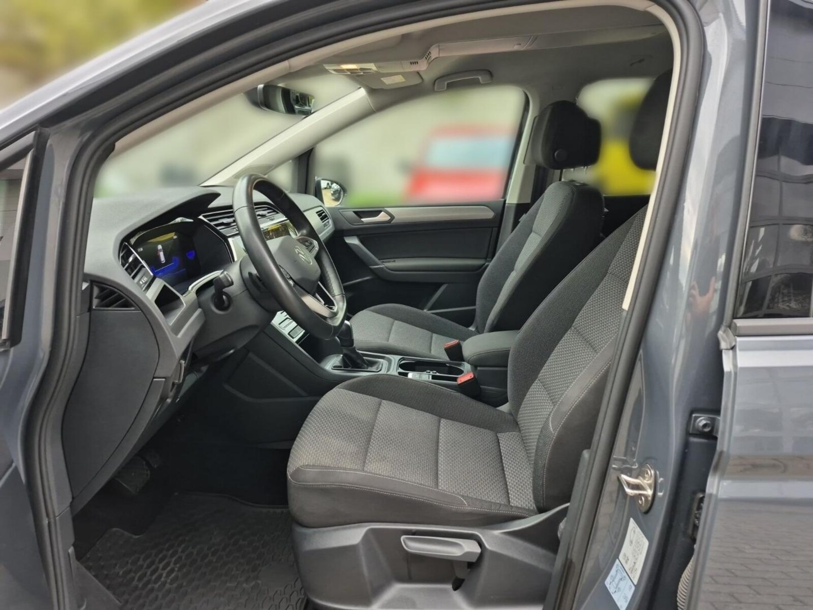 Volkswagen Touran – Bild 8