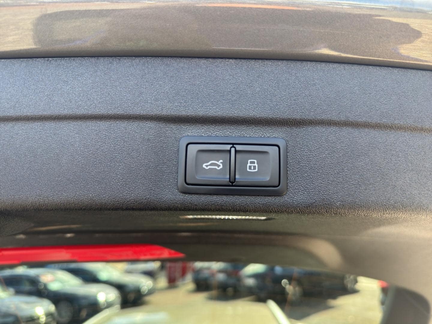 Bild über Audi A5 Avant TDI quattro 150 kW S tronic - für weitere Informationen kontaktieren Sie den Audi Partner