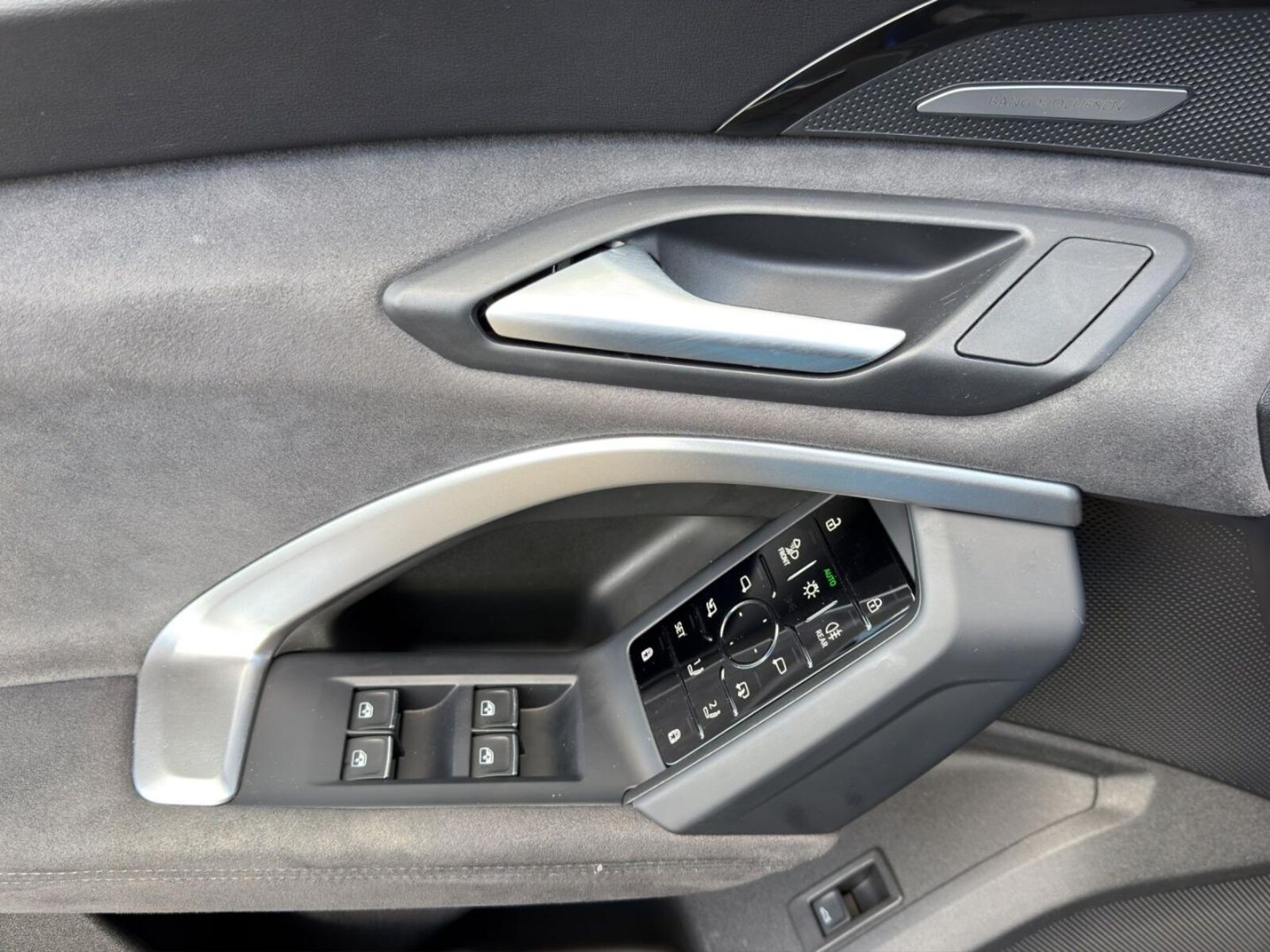 Audi SQ5 – Bild 15
