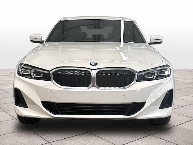 2023 BMW 330i