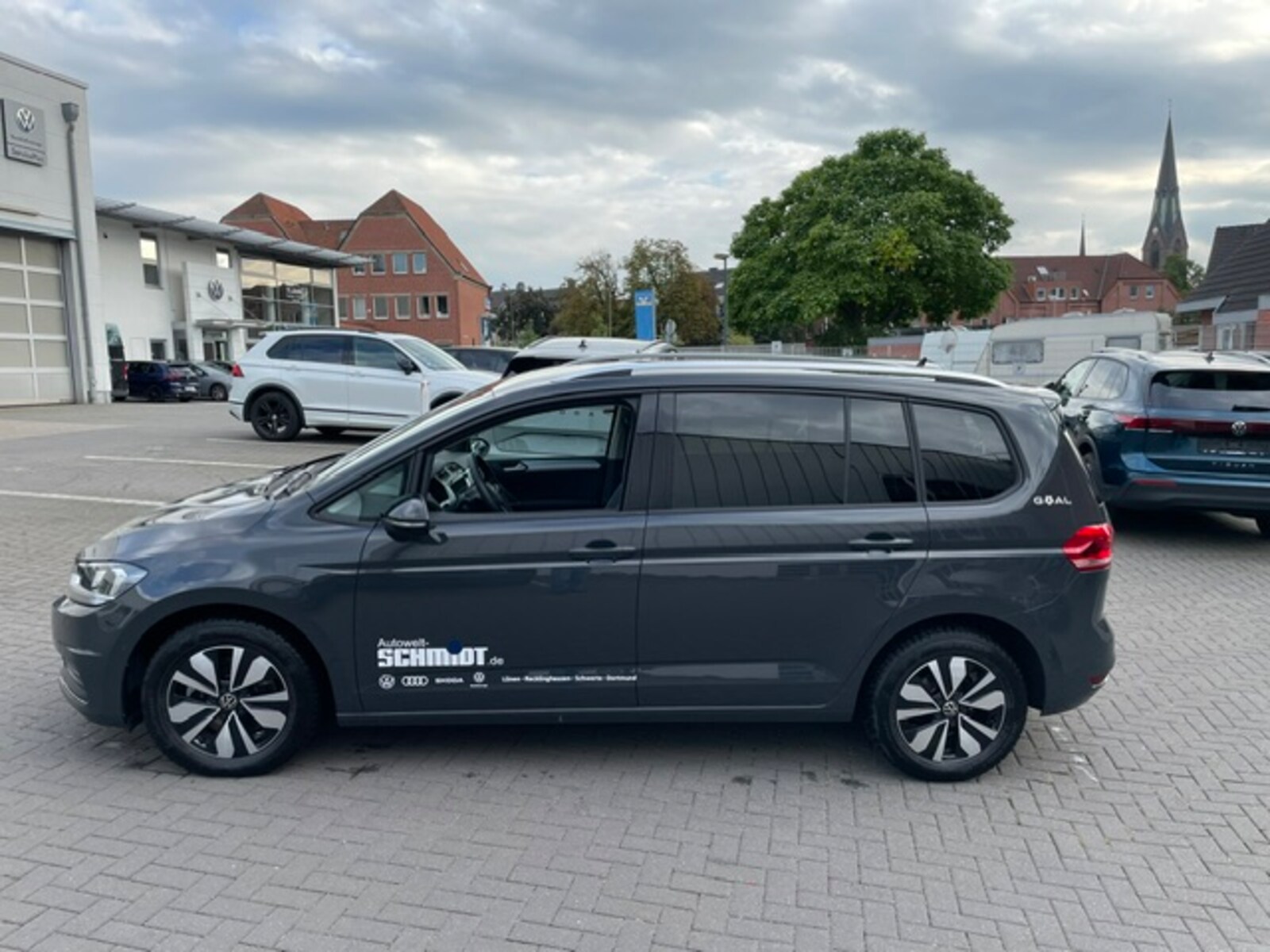 Volkswagen Touran – Bild 2
