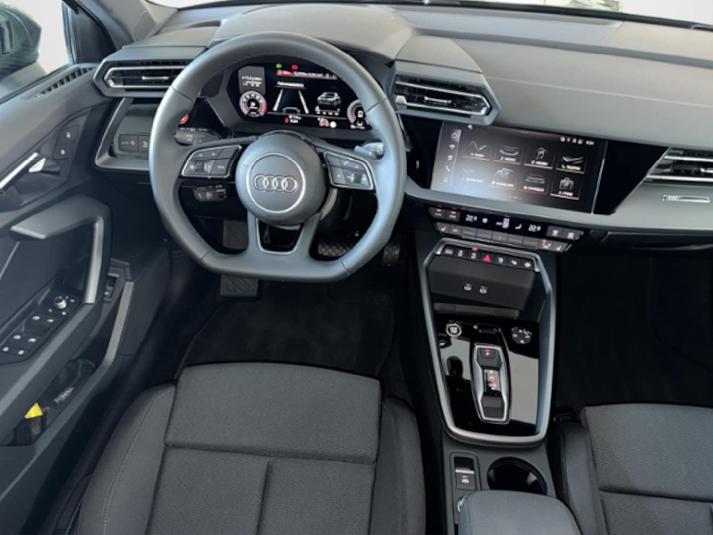 Bild über Audi A3 Sportback TFSI 85 kW S tronic - für weitere Informationen kontaktieren Sie den Audi Partner