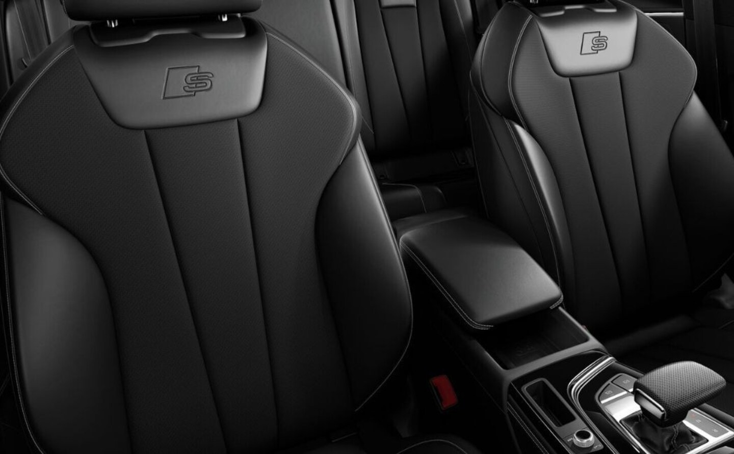 Bild über Audi A4 Avant S line 40 TFSI quattro S tronic - für weitere Informationen kontaktieren Sie den Audi Partner